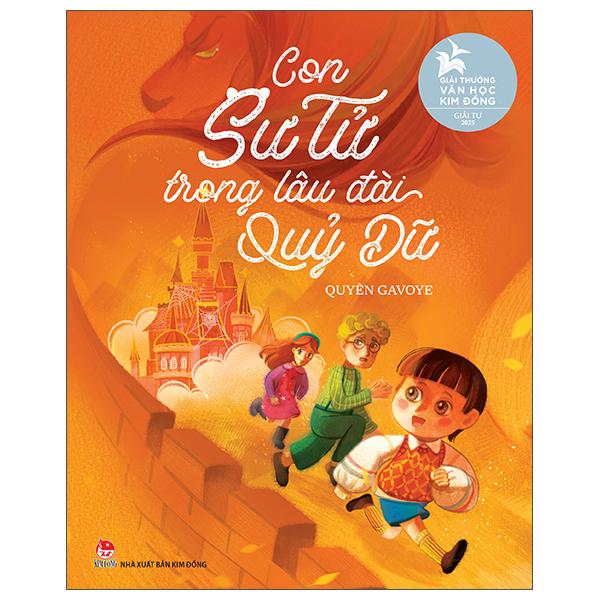 Con Sư Tử Trong Lâu Đài Quỷ Dữ - Bìa Cứng